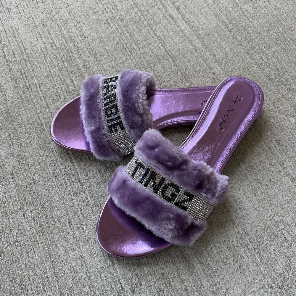 Slippers - Picture 2 of 2
